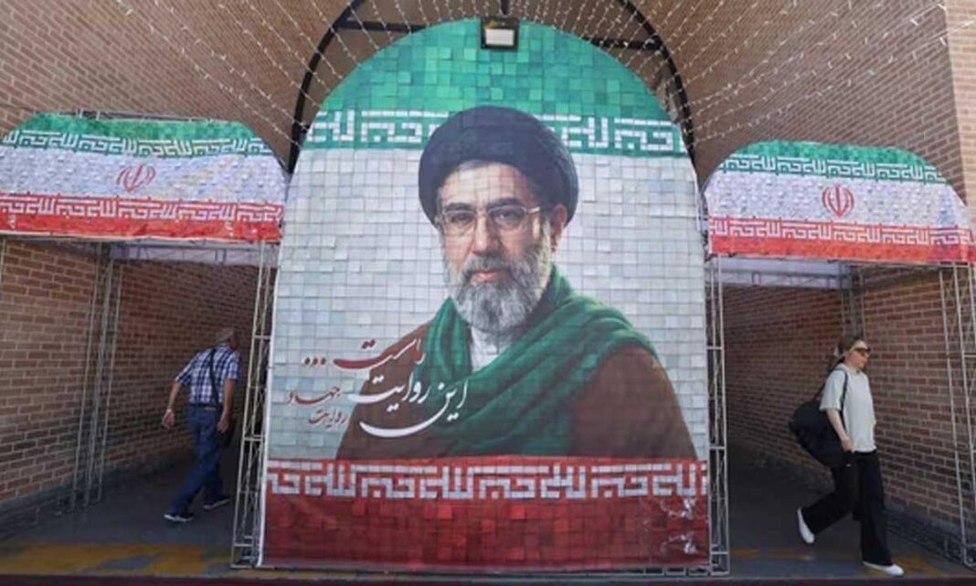 अमेरिका-ईरान युद्ध LIVE: ‘अमेरिकी ठिकानों पर मिसाइलें तैनात’, IRGC की चेतावनी; तेहरान के जवाब का इंतज़ार कर रहे ट्रंप us-iran-war-live-updates